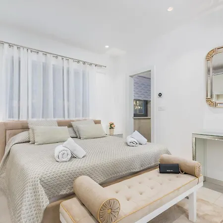 Villa Luxury Sara Near Porec, Istria *