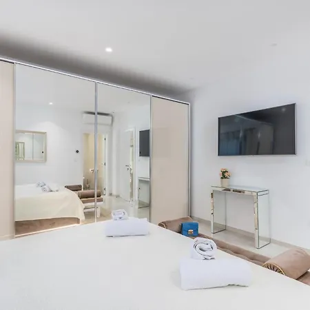 Villa Luxury Sara Near Porec, Istria Kastelir