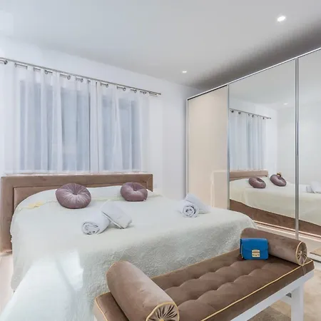 Luxury Sara Near Porec, Istria *